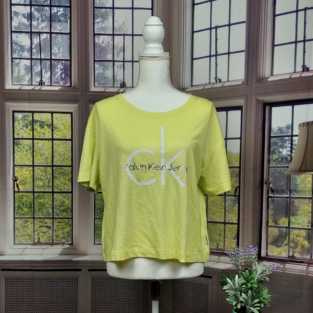 NWT CALVIN KLEIN JEANS NEON CROP T-SHIRT (M)
